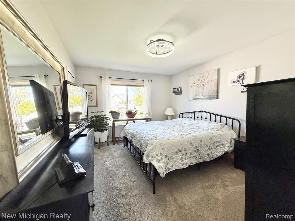 8205 Peninsula Circle, Grand Blanc, MI 48439 — Photo 15
