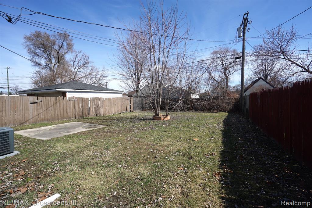 5863 BALFOUR Avenue, Allen Park, MI 48101 — Photo 25