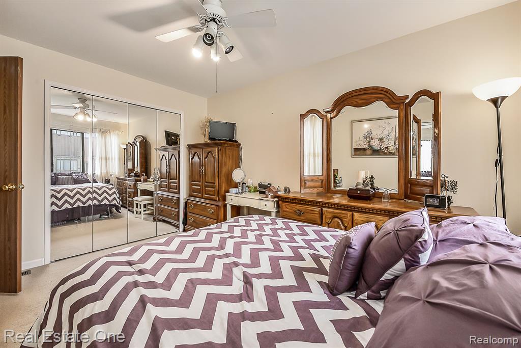 62071 YORKTOWN, 6, South Lyon, MI 48178 — Photo 16