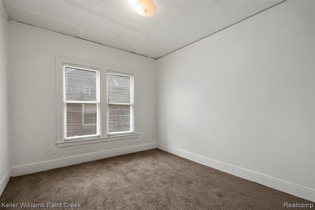 5752 Chatsworth Street, Detroit, MI 48224 — Photo 13