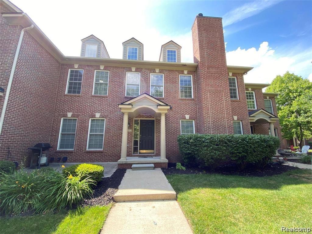 215 S VILLAGE Way, Canton, MI 48188