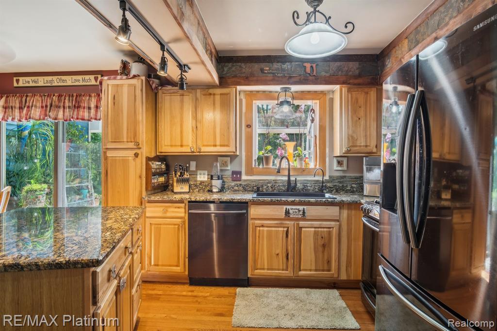 5839 MASON Road, Fowlerville, MI 48836 — Photo 9