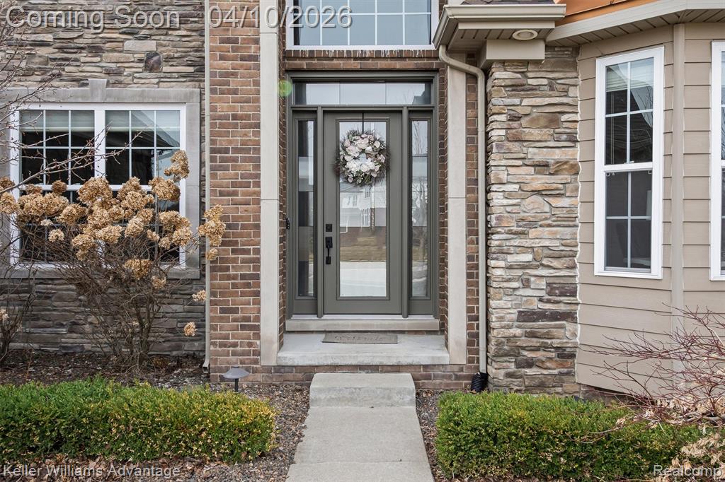 51839 Turnburry Drive, South Lyon, MI 48178 — Photo 2