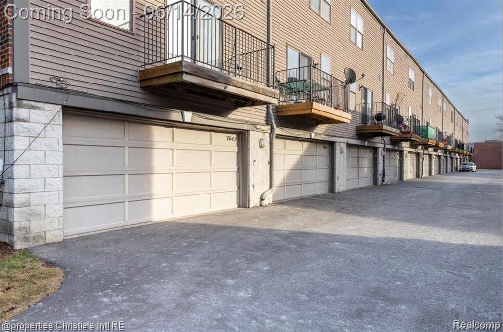 7645 Woodward Avenue, Detroit, MI 48202 — Photo 17