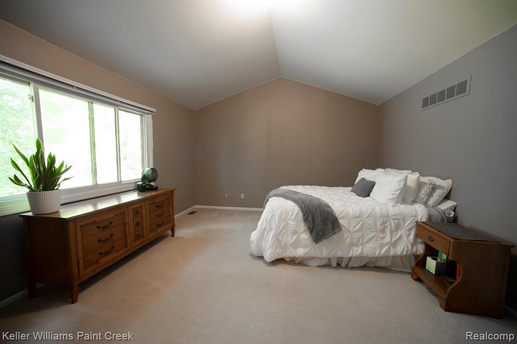 700 Woodfield Way, Rochester Hills, MI 48307 — Photo 14