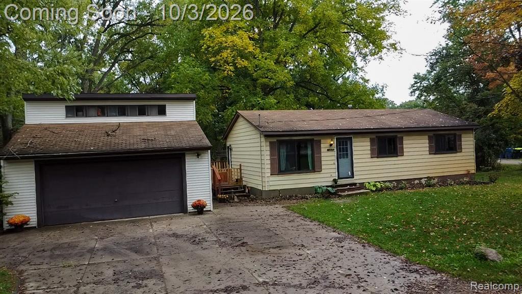 1205 Ennest Boulevard, White Lake, MI