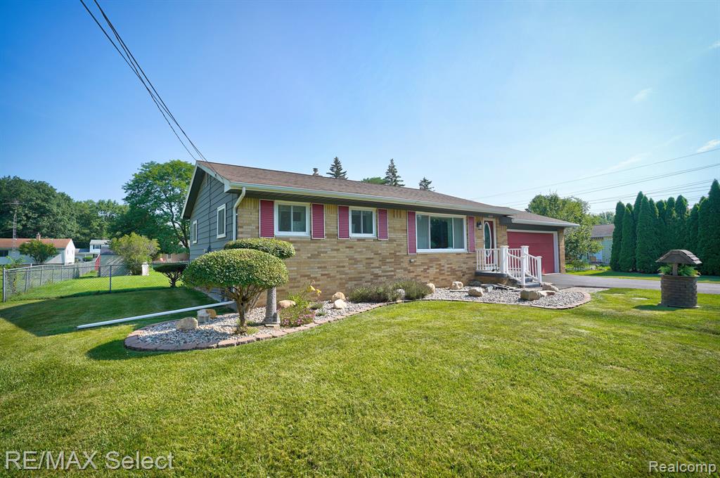4085 Manner Drive, Flint, MI 48506 — Photo 3