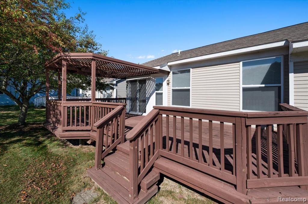 913 Rikki Ann Court, Wixom, MI 48393 — Photo 29