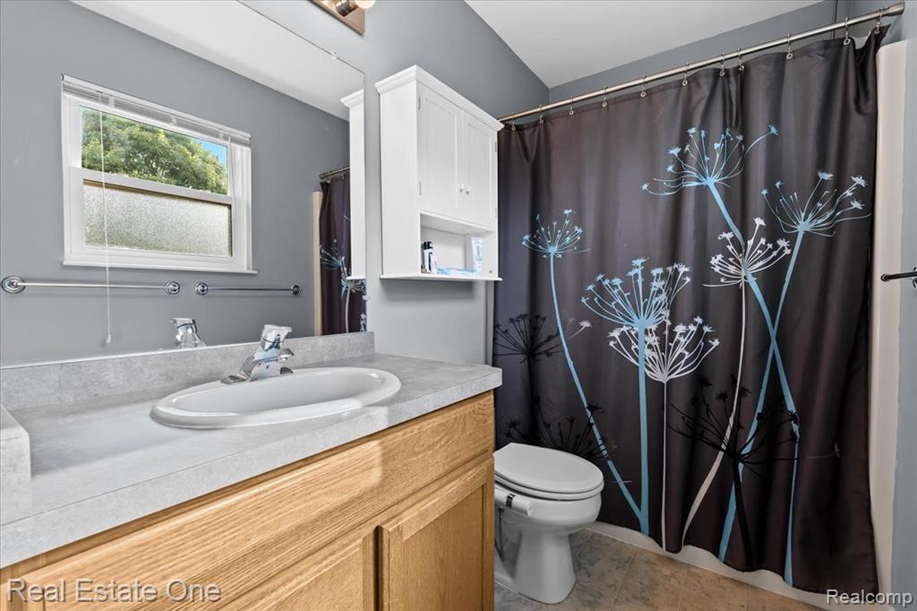 10090 Heatherway Drive, Pinckney, MI 48169 — Photo 21