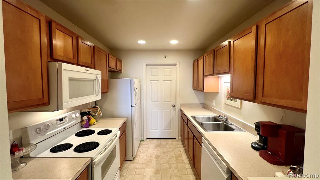 4378 Deeside Drive, Brighton, MI 48116 — Photo 3