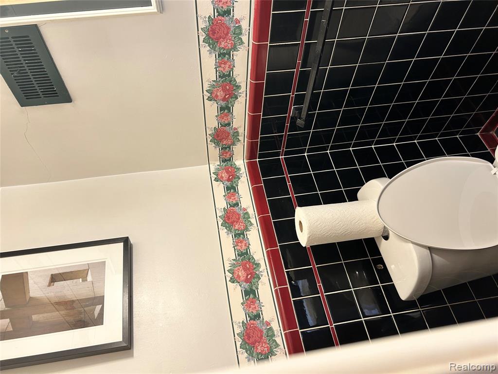18430 Fairfield Street, Detroit, MI 48221 — Photo 3