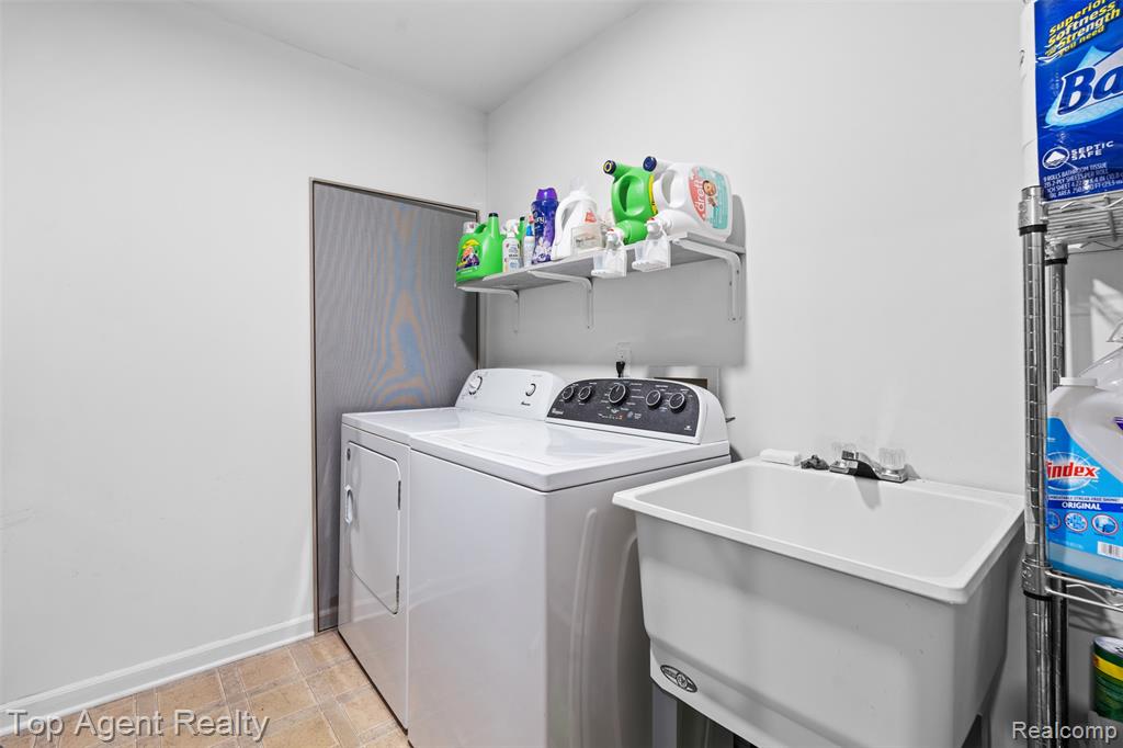 45512 Hidden View Court, Utica, MI 48315 — Photo 23