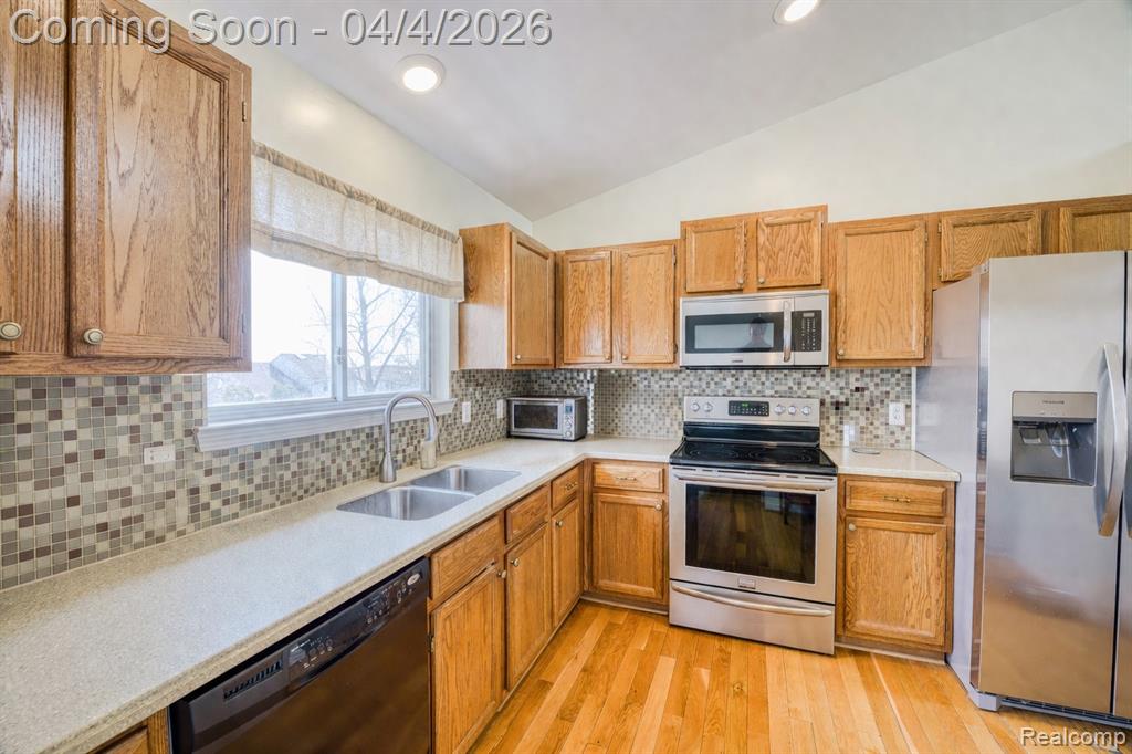 7087 Hogan Drive, Ypsilanti, MI 48197 — Photo 12