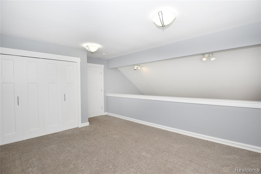 3800 Lakeview Boulevard, Orchard Lake Village, MI 48324 — Photo 19