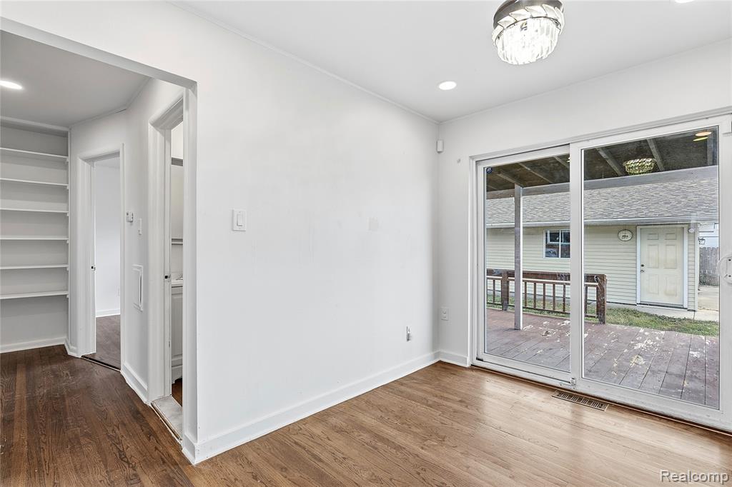 1575 W 13 Mile Road, Madison Heights, MI 48071 — Photo 5