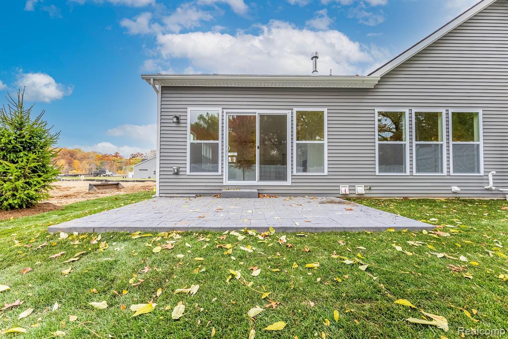 702 Ander Lane, 87, White Lake, MI — Photo 28