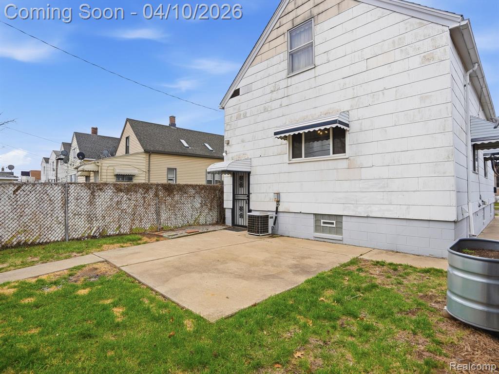 1970 Edwin Street, Hamtramck, MI 48212 — Photo 23