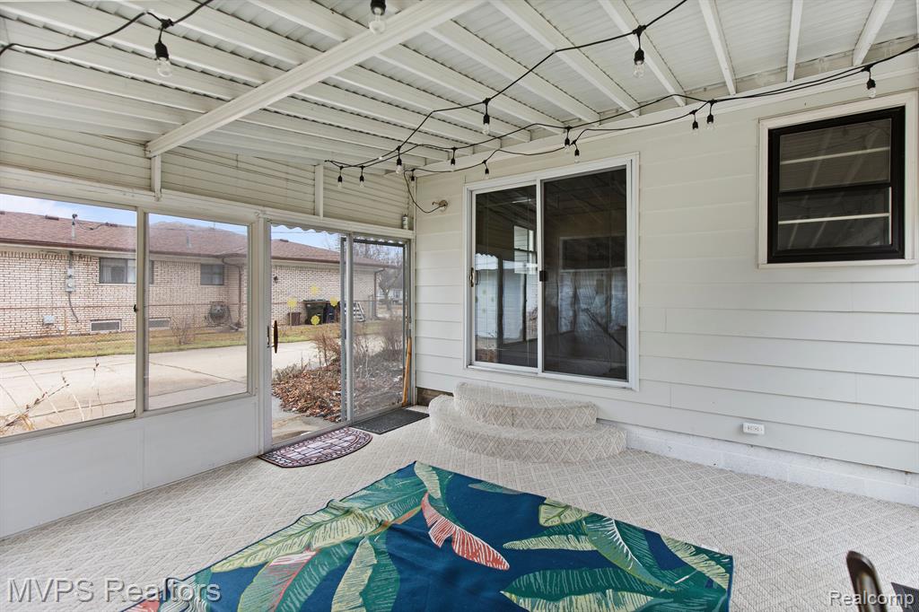 5503 NORTHLAWN Drive, Sterling Heights, MI 48310 — Photo 24