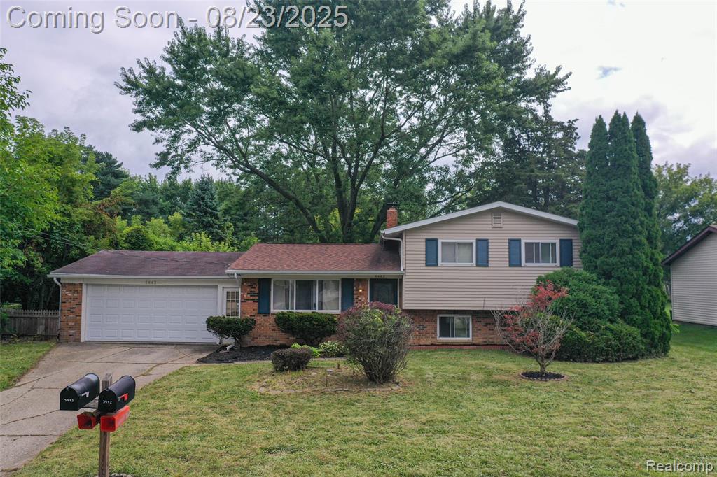 5443 Mancelona Drive, Grand Blanc, MI 48439 — front exterior