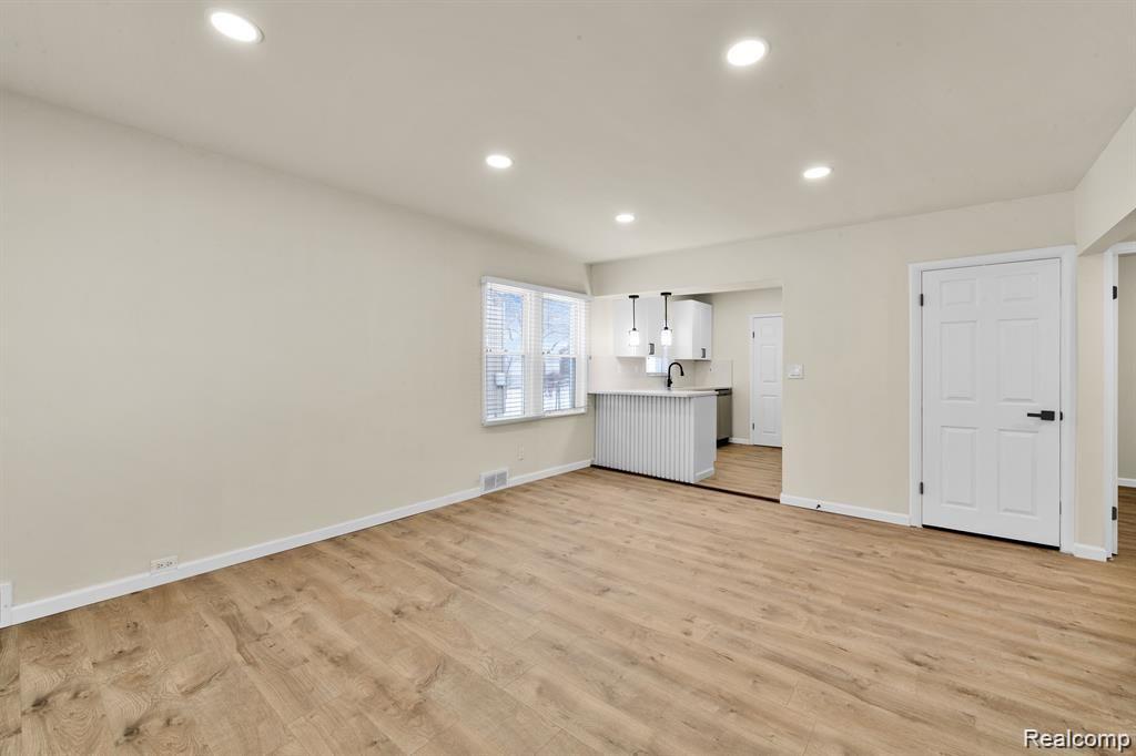 540 CAMDEN Street, Ferndale, MI 48220 — Photo 3