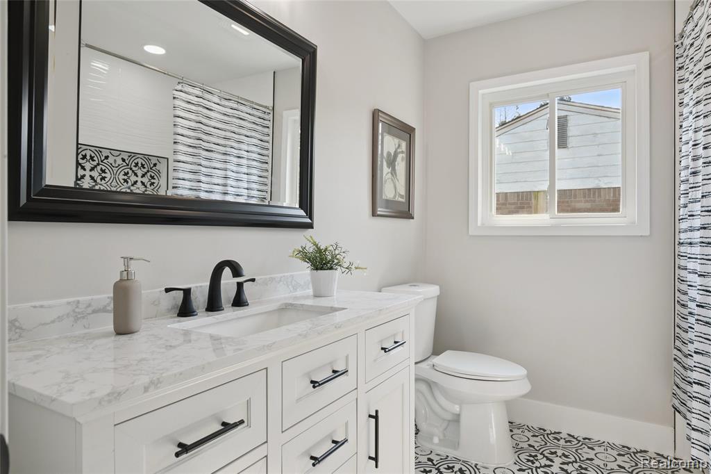 10124 Hamilton Street, Van Buren, MI 48111 — Photo 16