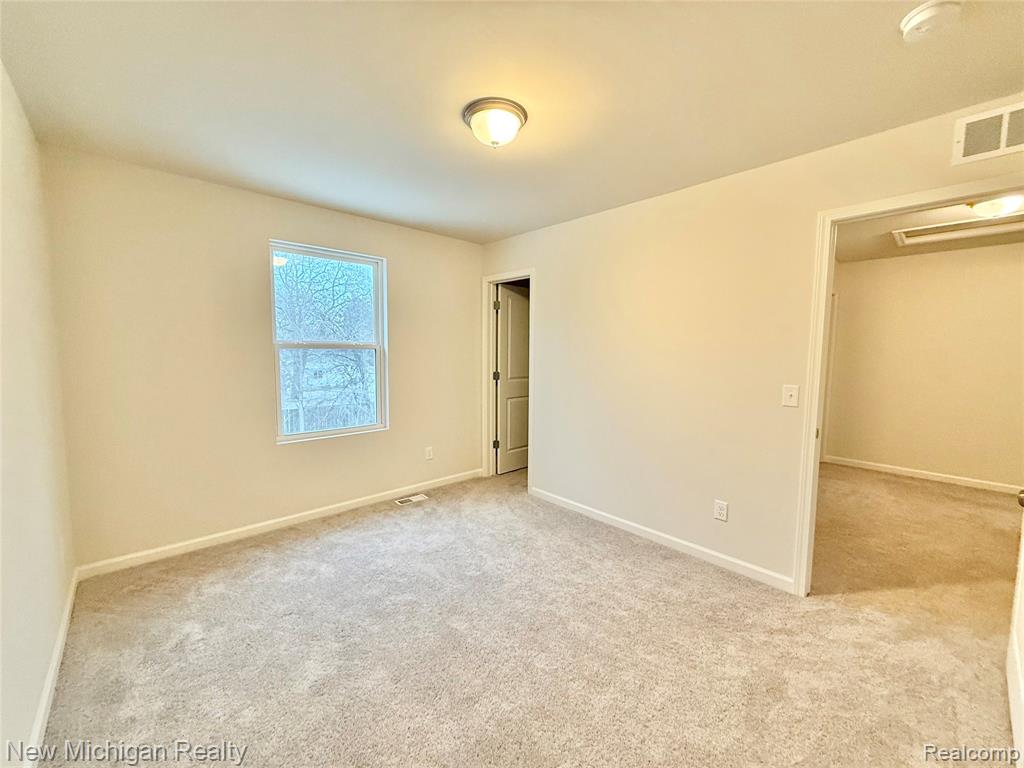 6079 Regency Drive, Burton, MI 48519 — Photo 16