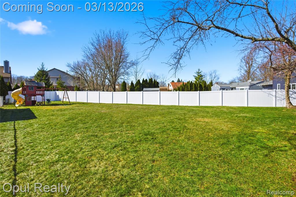 43761 Yorktown Street, Canton, MI 48188 — Photo 25