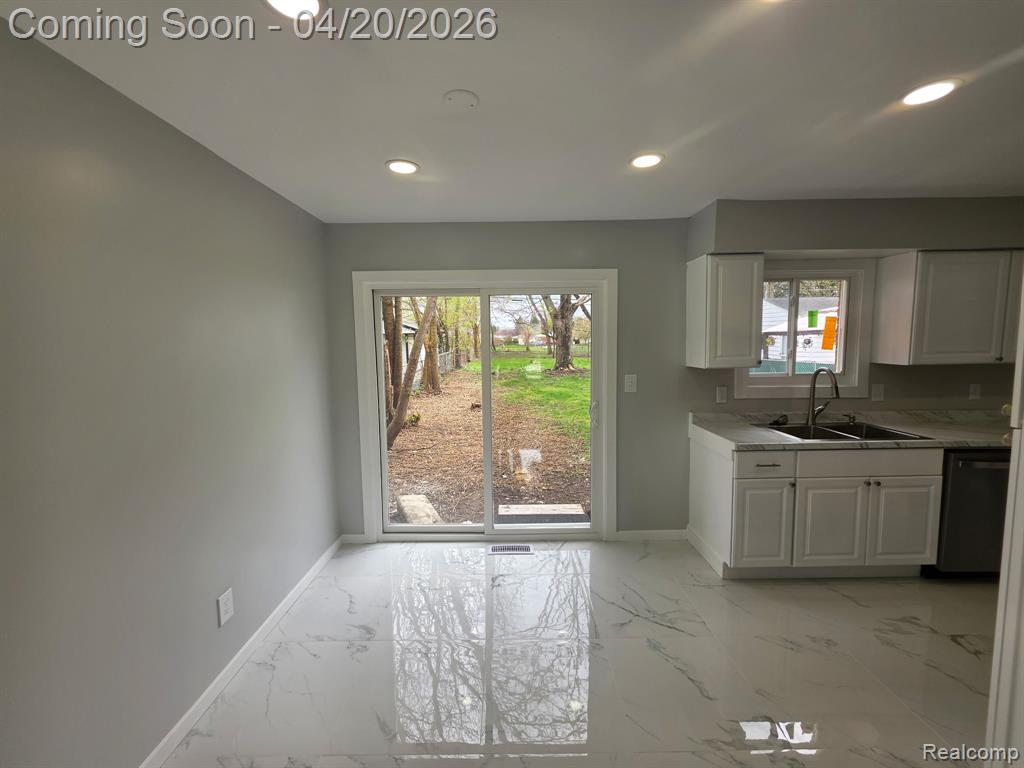 459 New York Avenue, Lincoln Park, MI 48146 — Photo 9