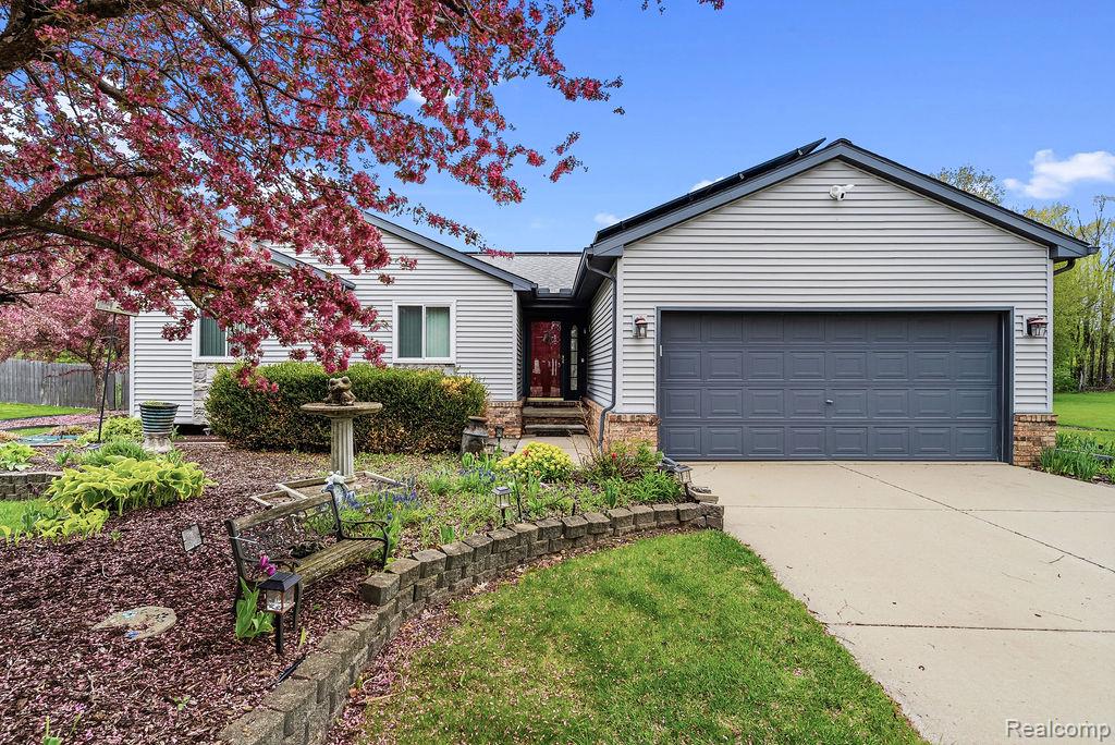 4713 Desert Bridge Court, Highland, MI 48356 — Photo 4