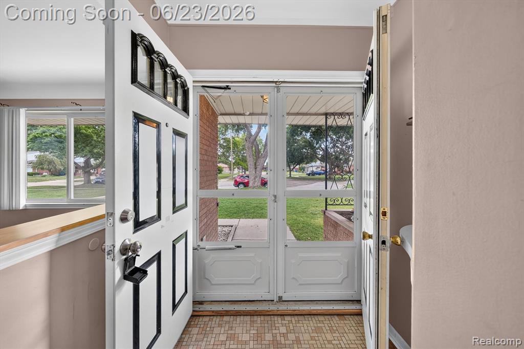 29101 Campbell Drive, Warren, MI 48093 — Photo 5