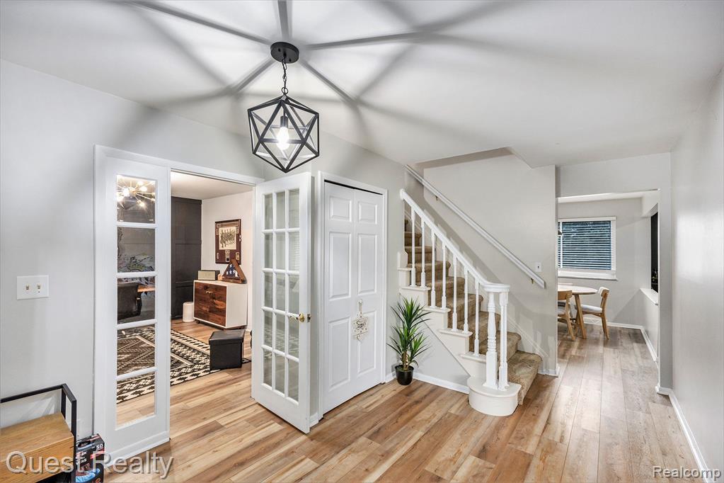 8878 RIVERLAND Drive, Sterling Heights, MI 48314 — Photo 5