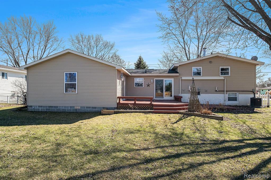 6063 E MAPLE Avenue, Grand Blanc, MI 48439 — Photo 22