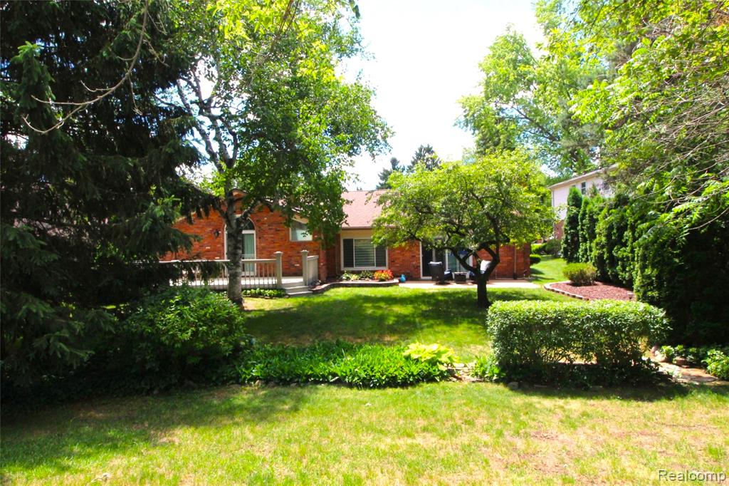 41784 Ladywood Drive, Northville, MI 48168 — Photo 31