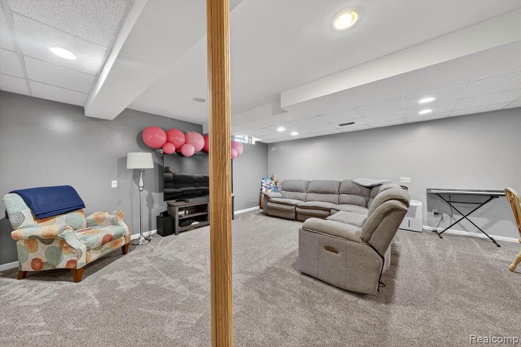 27735 E Mockingbird Drive, Flat Rock, MI 48134 — Photo 29