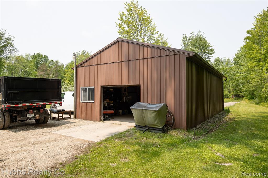 3960 Hanes Road, Vassar, MI 48768 — Photo 23