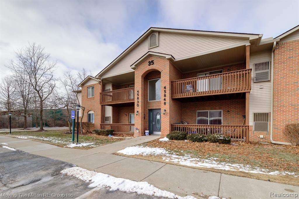 45838 Prairiegrass Court, Van Buren, MI 48111 — Photo 27