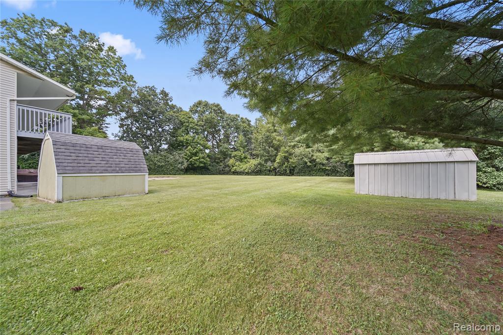 5461 E Holly Road, Holly, MI 48442 — Photo 35