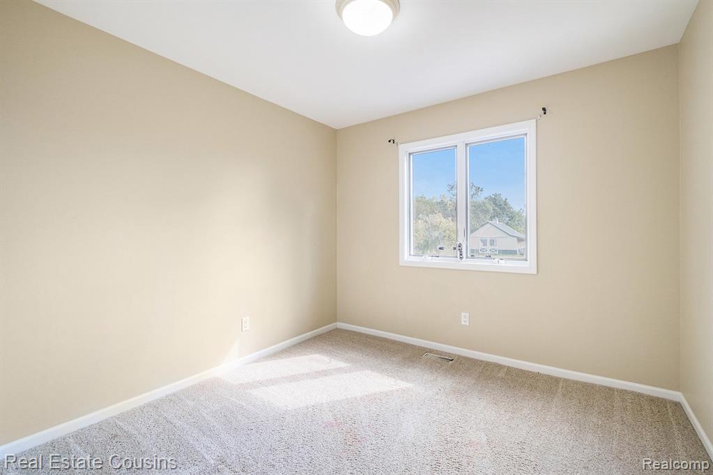 6273 Hill Road, Swartz Creek, MI 48473 — Photo 18
