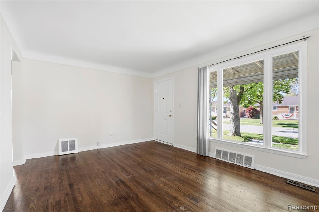 970 Champaign Road, Lincoln Park, MI 48146 — Photo 13
