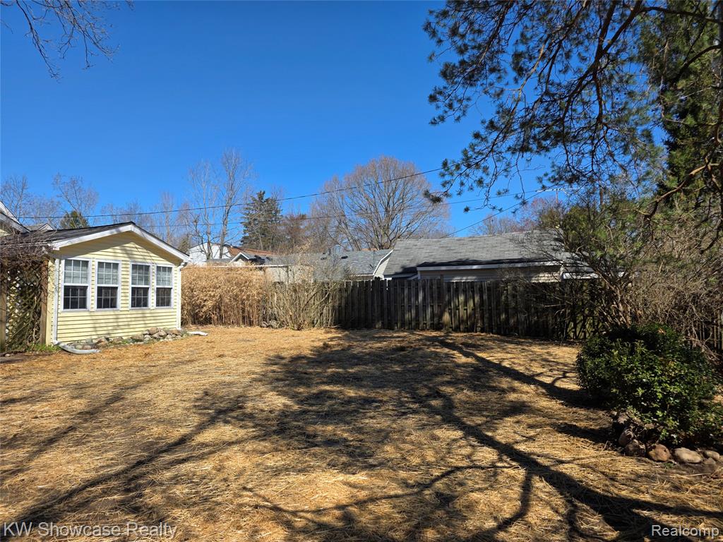 323 Franklin Street, Milford, MI 48381 — Photo 42