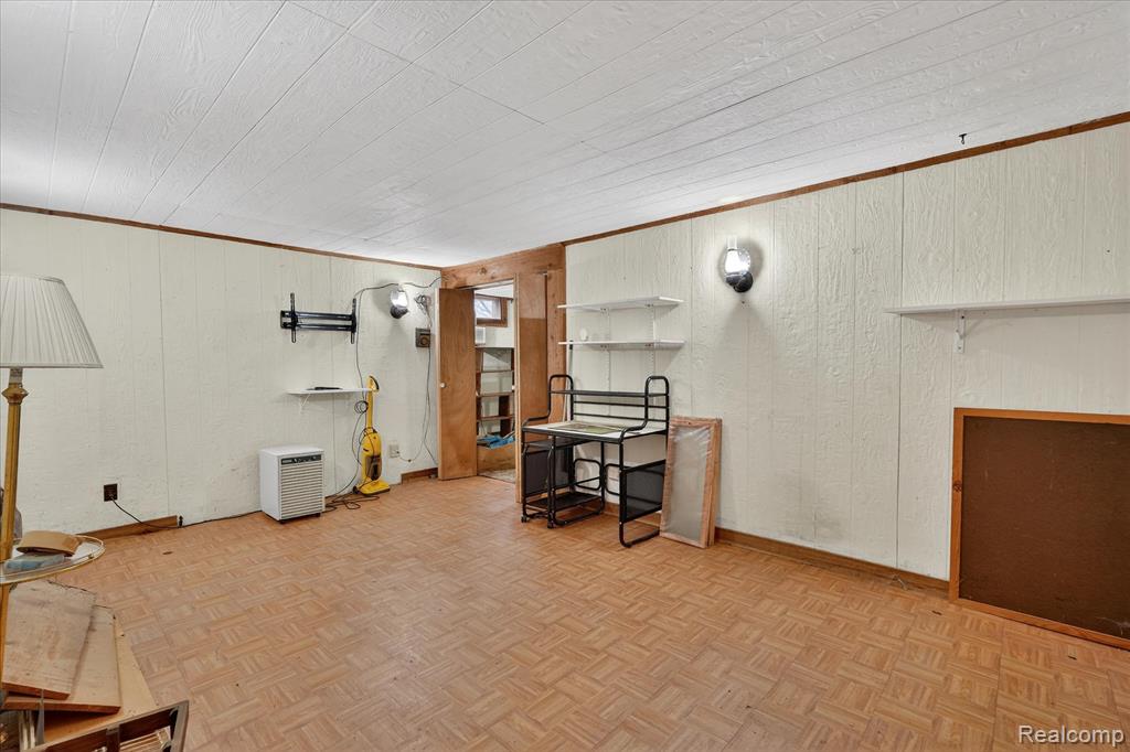 992 W Bennington Road, Owosso, MI 48867 — Photo 33