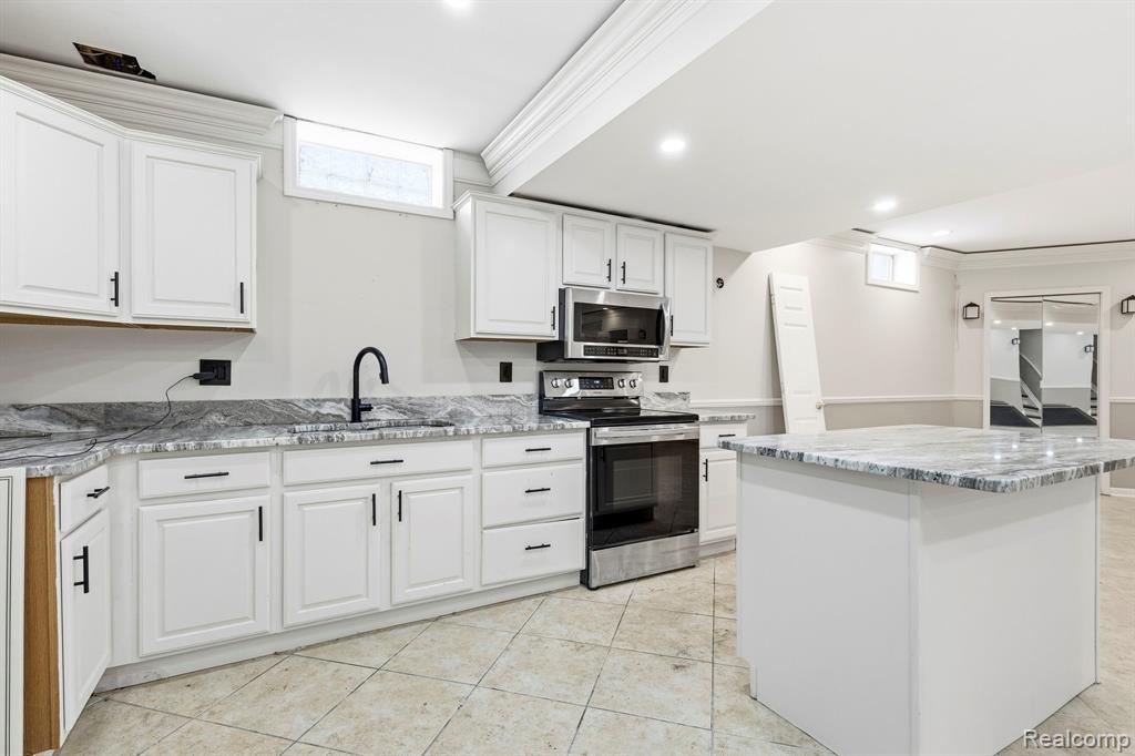 49750 Golden Lake Drive, Shelby Twp, MI 48315 — Photo 24