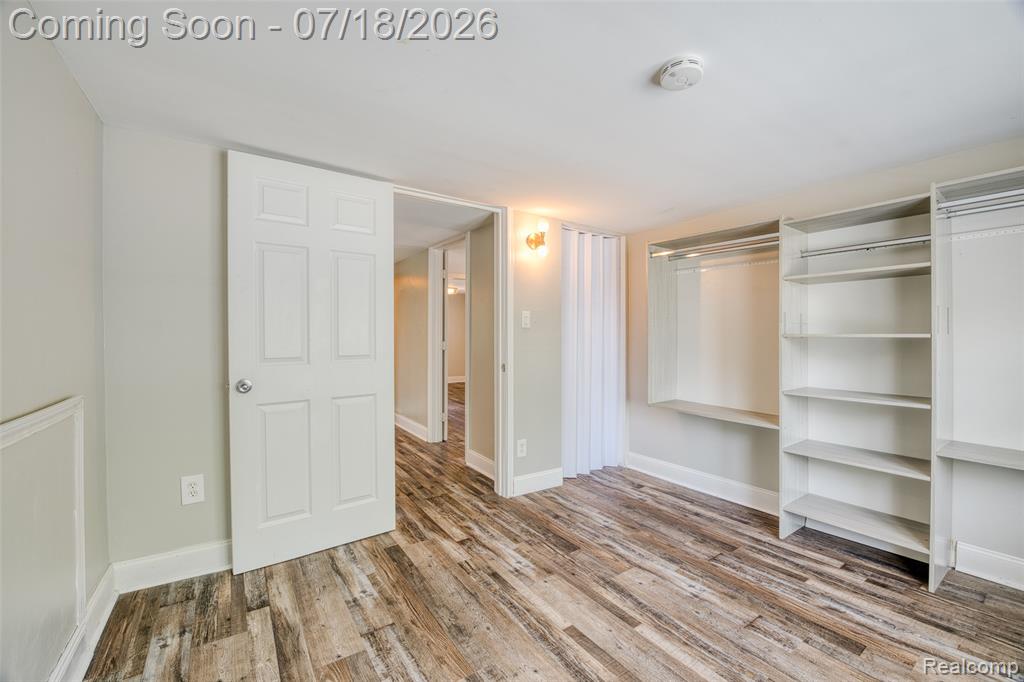 5660 Kingston Street, Dearborn Heights, MI 48125 — Photo 23