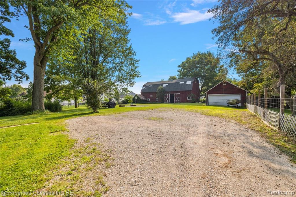 5170 Wakefield Road, Grand Blanc, MI 48439 — Photo 32