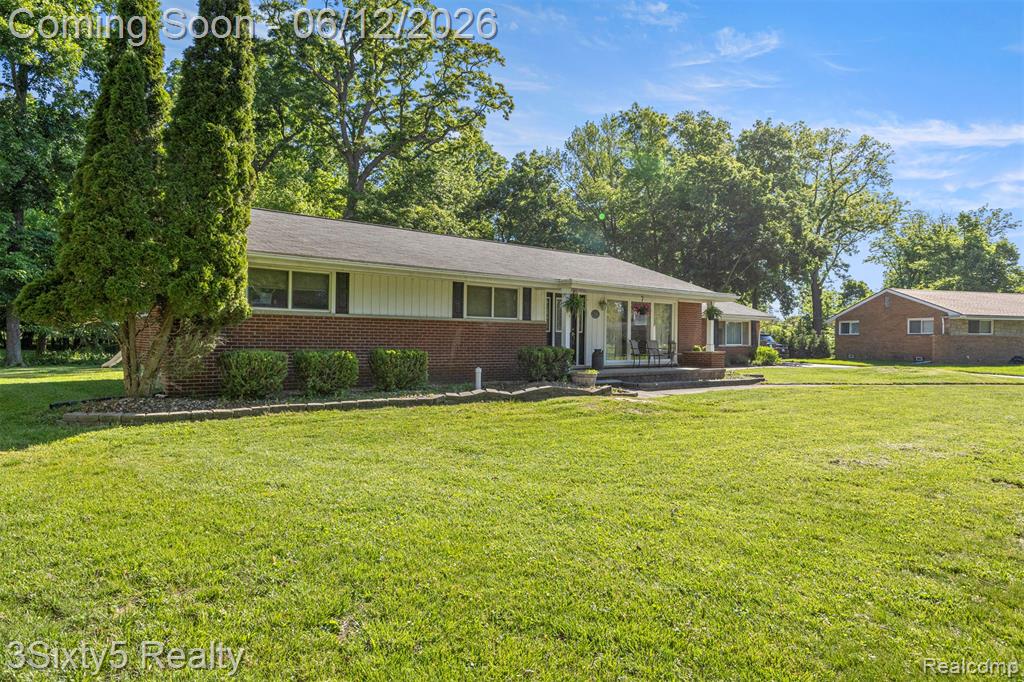 7714 Bournemouth Avenue, Grosse Ile, MI 48138 — Photo 4
