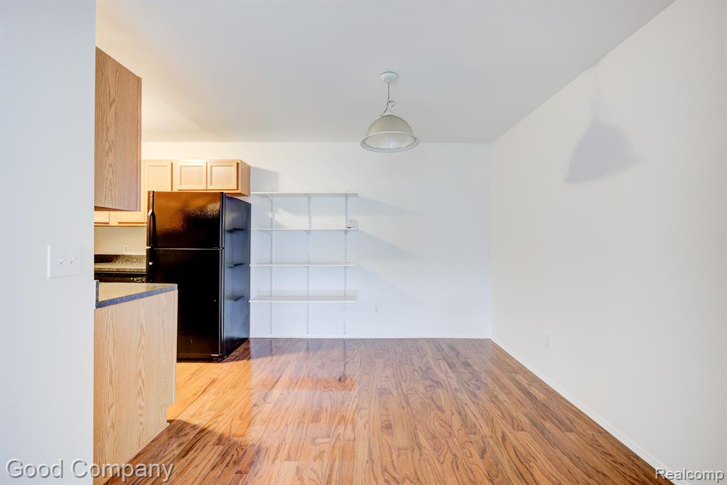 2425 TORQUAY Avenue, 102A, Royal Oak, MI 48073 — Photo 6