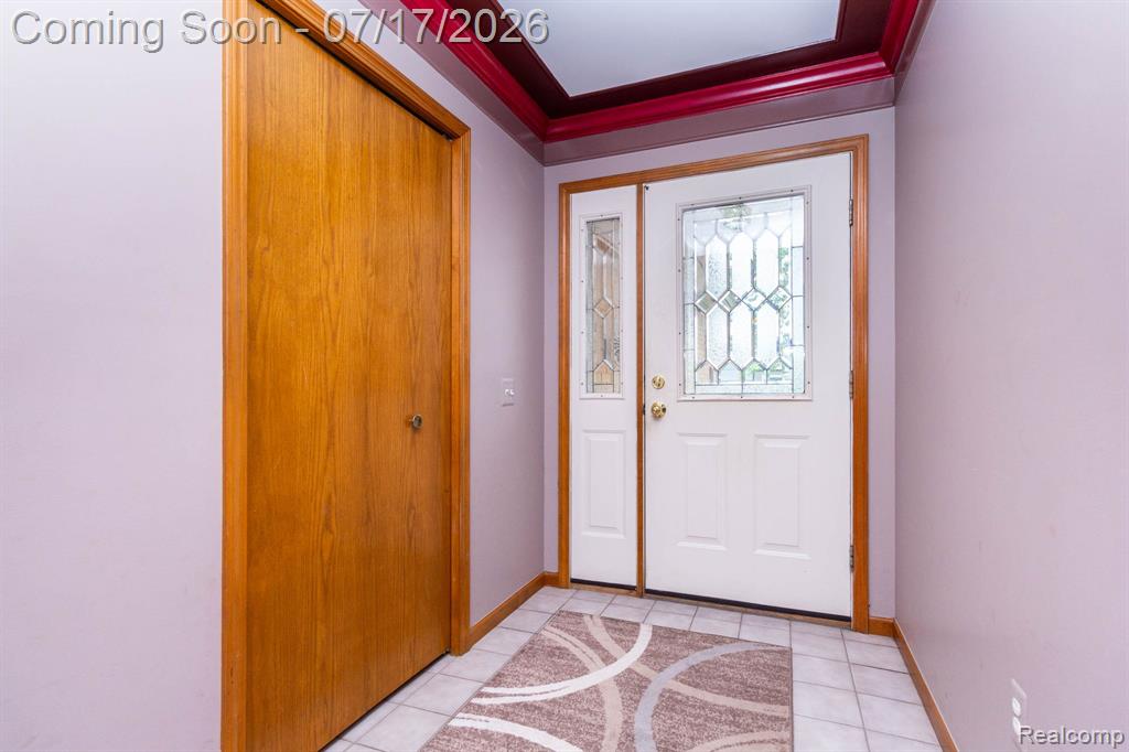 590 Saint John Street, Wyandotte, MI 48192 — Photo 4