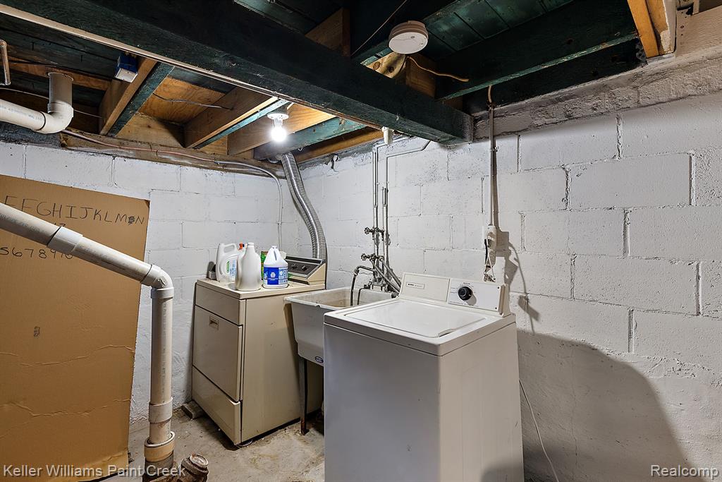 31 W BARRETT Avenue, Madison Heights, MI 48071 — Photo 21