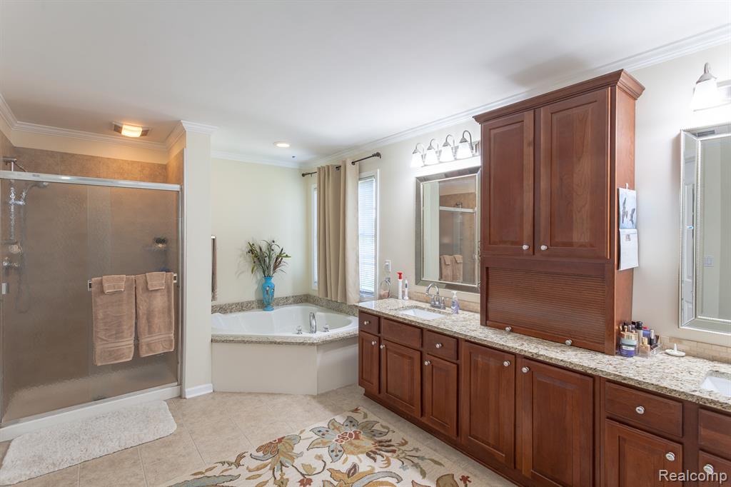 568 Berridge Circle, Lake Orion, MI — Photo 29