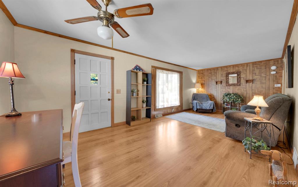 957 Miller Road N, Lake Orion, MI 48362 — Photo 20